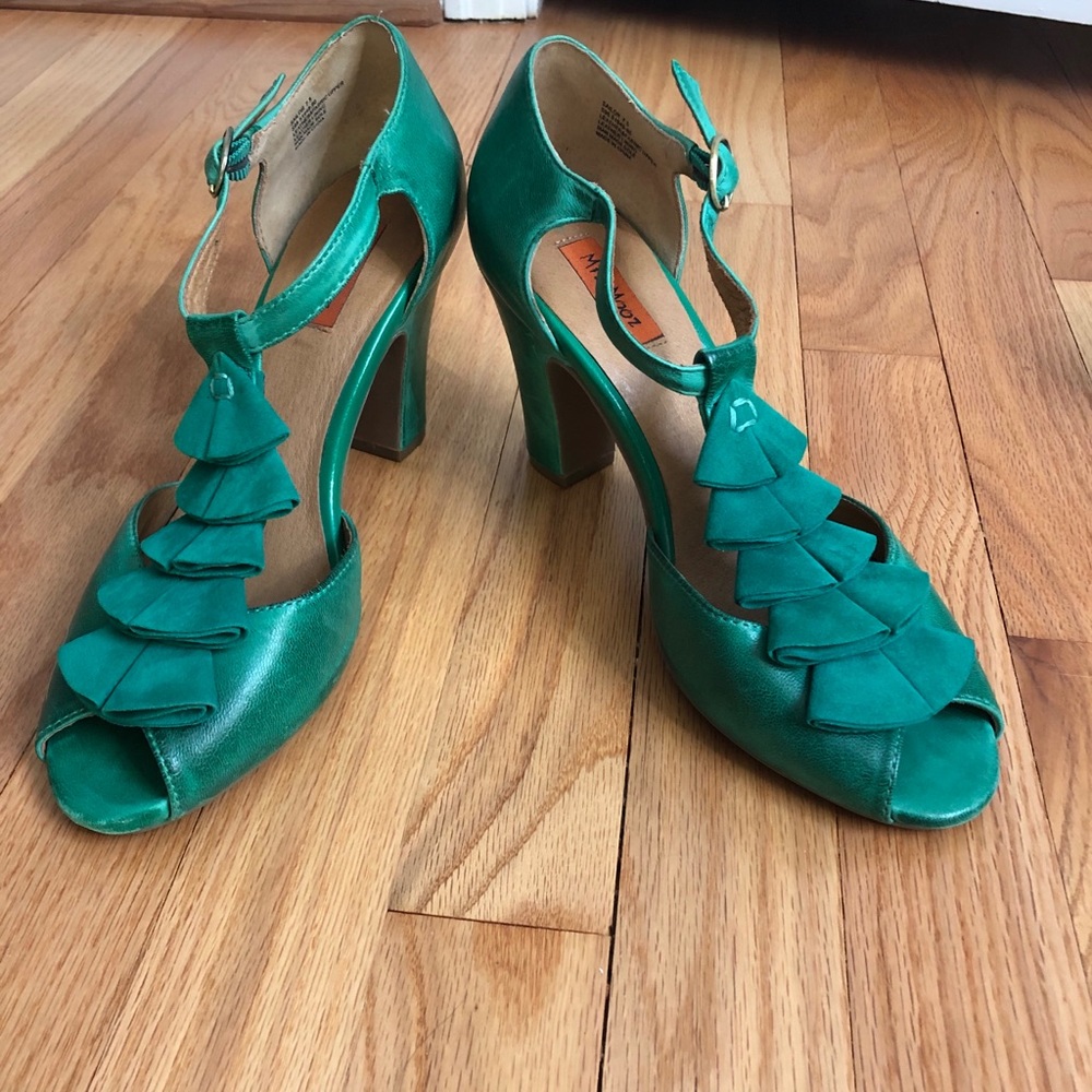 Miz Mooz Green Leather Peep Toe Mary Jane sz 7.5